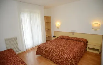 6denní zájezd (denní přejezd) s dopravou, polopenzí a skipasem ceně – hotel Canada