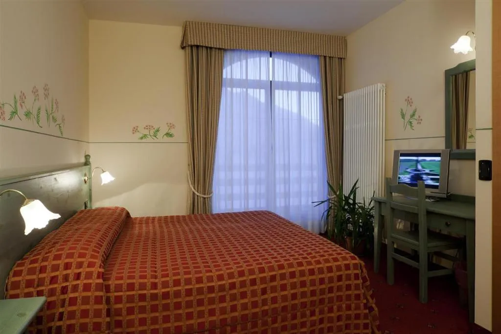 6denní zájezd s dopravou, polopenzí a skipasem v ceně – hotel Locanda Locatori