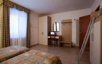 6denní zájezd (denní přejezd) s dopravou, polopenzí a skipasem ceně – hotel Locanda Locatori