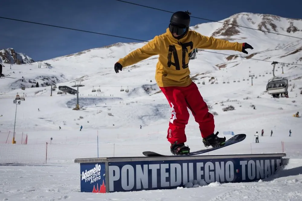 6denní zájezd (denní přejezd) s polopenzí a skipasem v ceně – hotely různé Passo Tonale a okolí