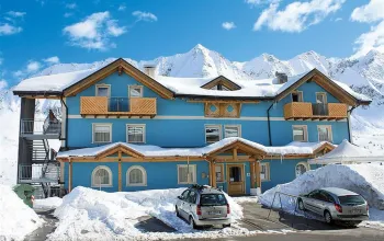 6denní zájezd s polopenzí a skipasem v ceně – hotely různé Passo Tonale a okolí