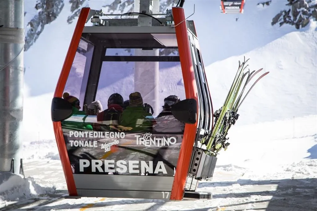 6denní zájezd s polopenzí a skipasem v ceně – hotely různé Passo Tonale a okolí