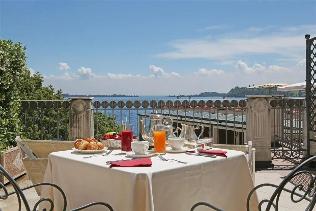 Hotel Savoy Palace (Gardone Riviera)