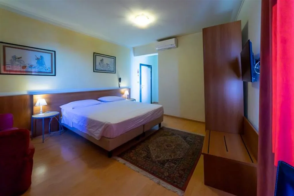 Hotel Pinamonte