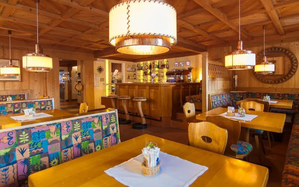 Hotel Adler Carezza