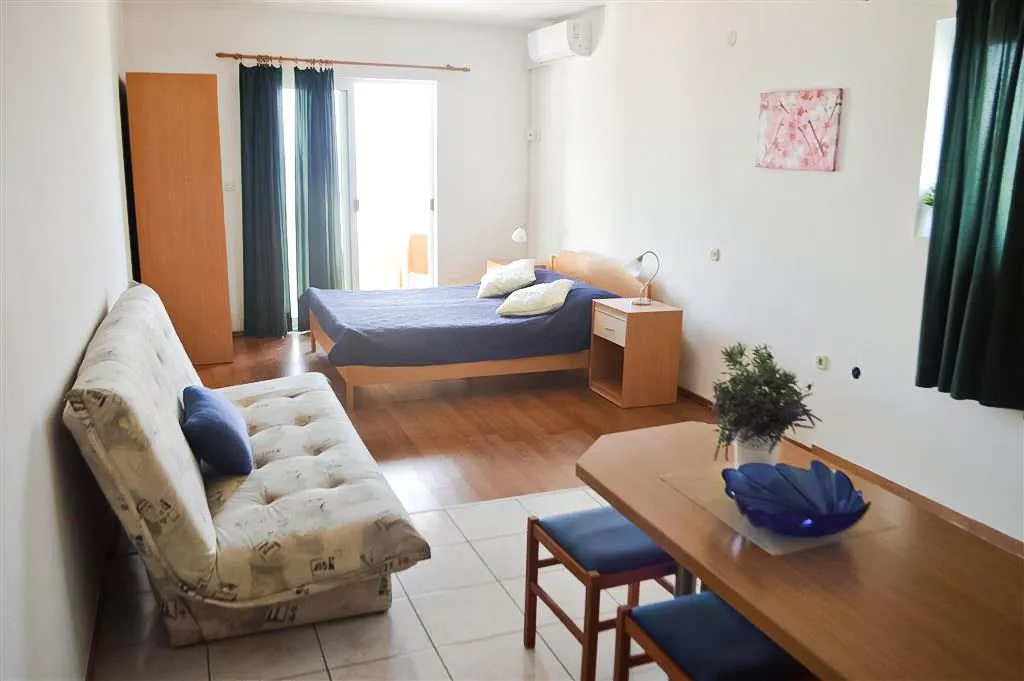Apartmány Ankora s polopenzí 2027