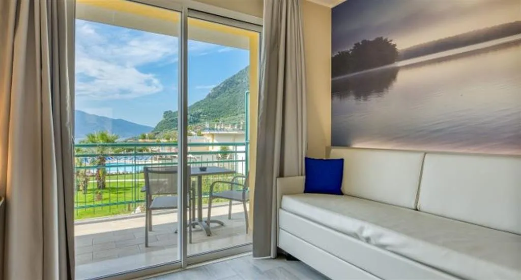 Hotel Cristina 2027