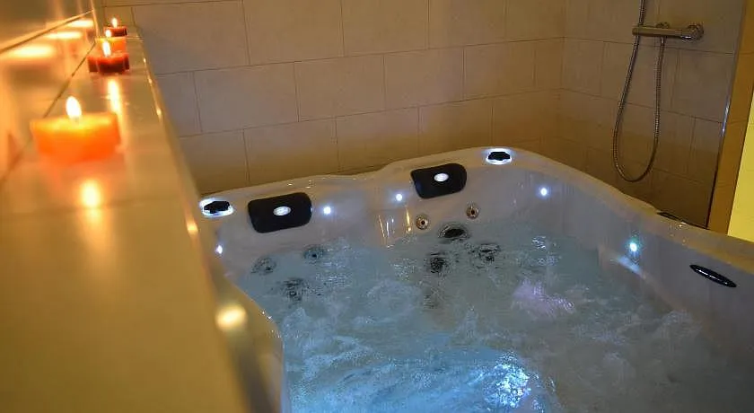 5denní zájezd s dopravou, polopenzí a skipasem v ceně – hotel Alpenrose Dolomiti