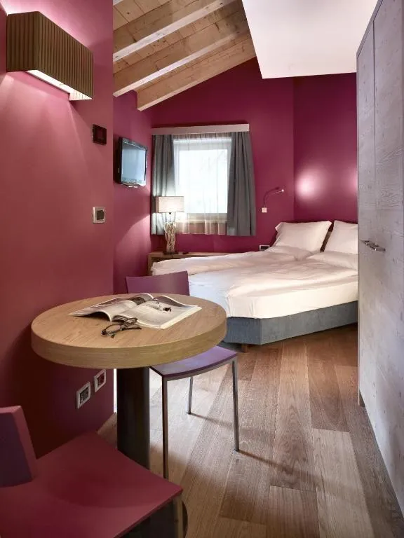 Residence Color Home Suite Apartments