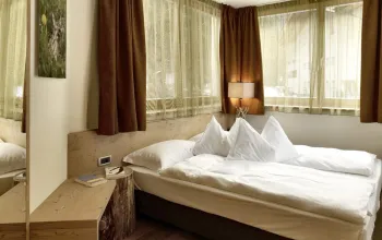 Residence Color Home Suite Apartments