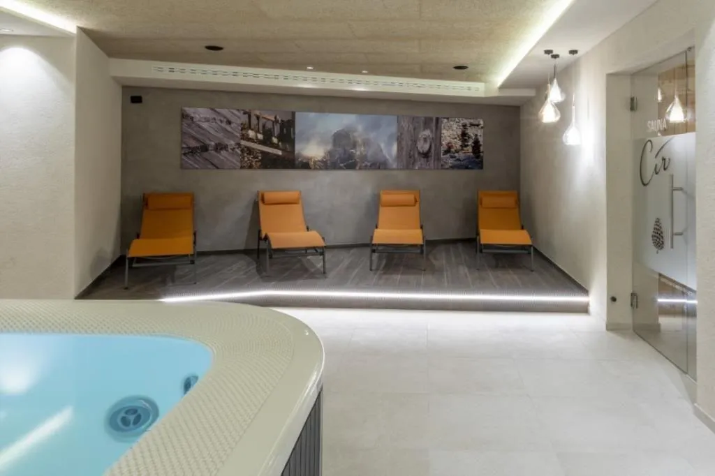 5denní zájezd s dopravou a polopenzí v ceně – hotel Putia