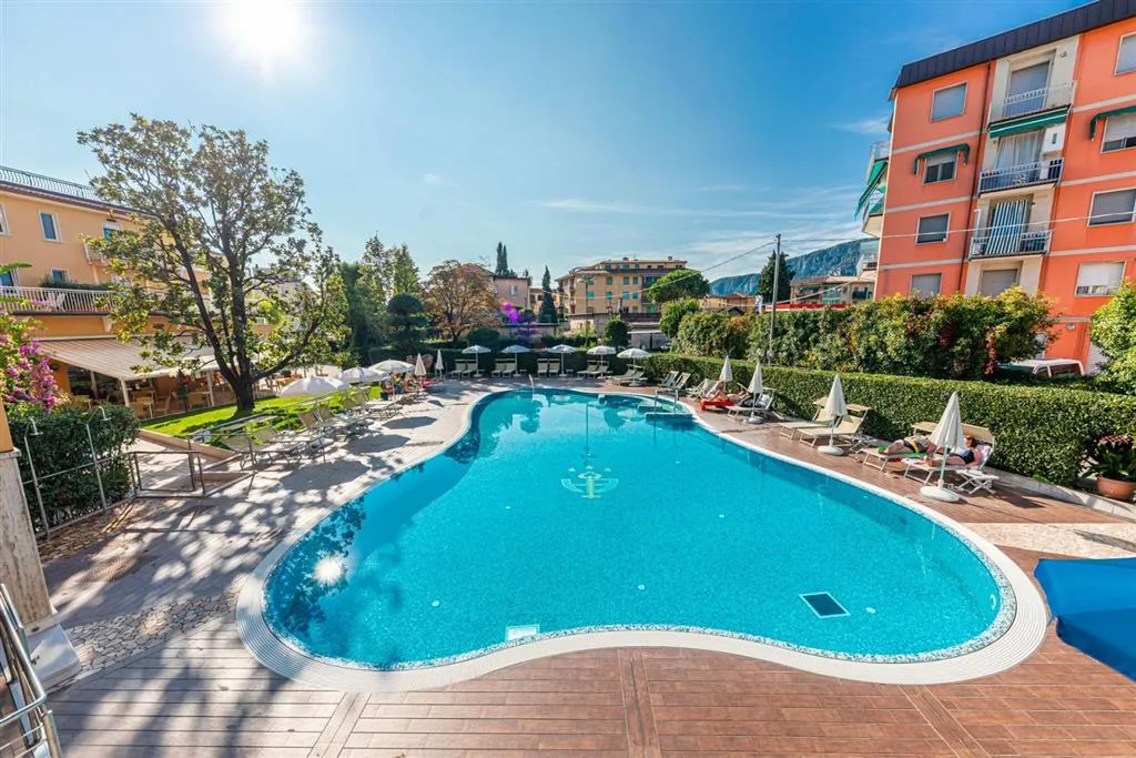 Hotel Bisesti 2027