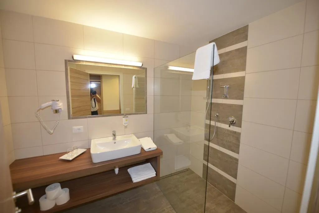 Hotel Molaris Lodges