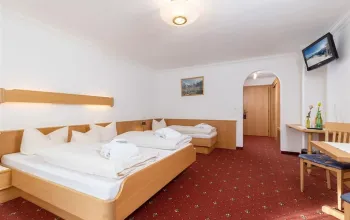 Hotel Pension Eckartauerhof