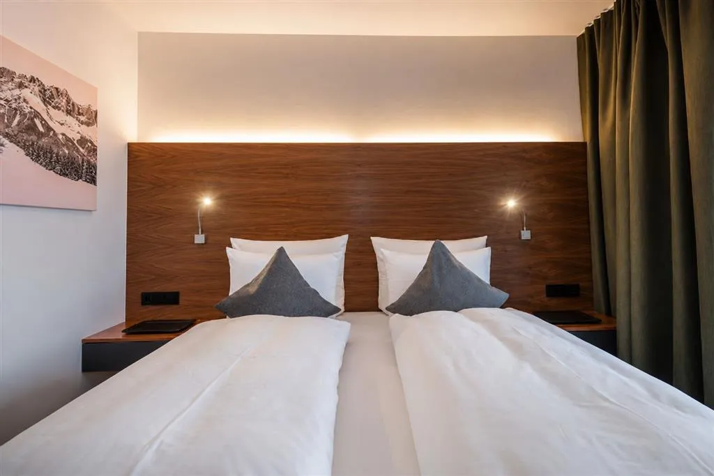 AlpenParks Hotel & Apartment Taxacher