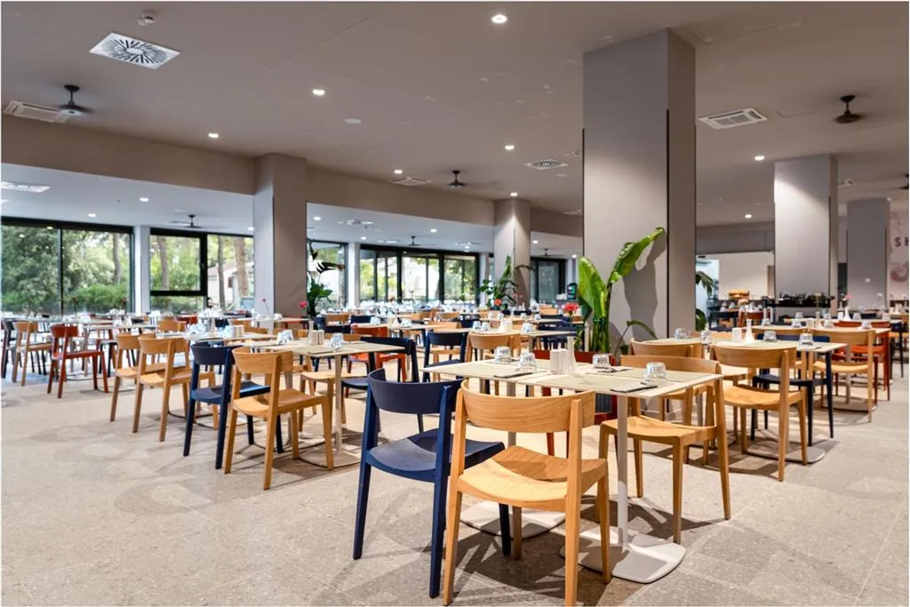 Hotel Adria 2027