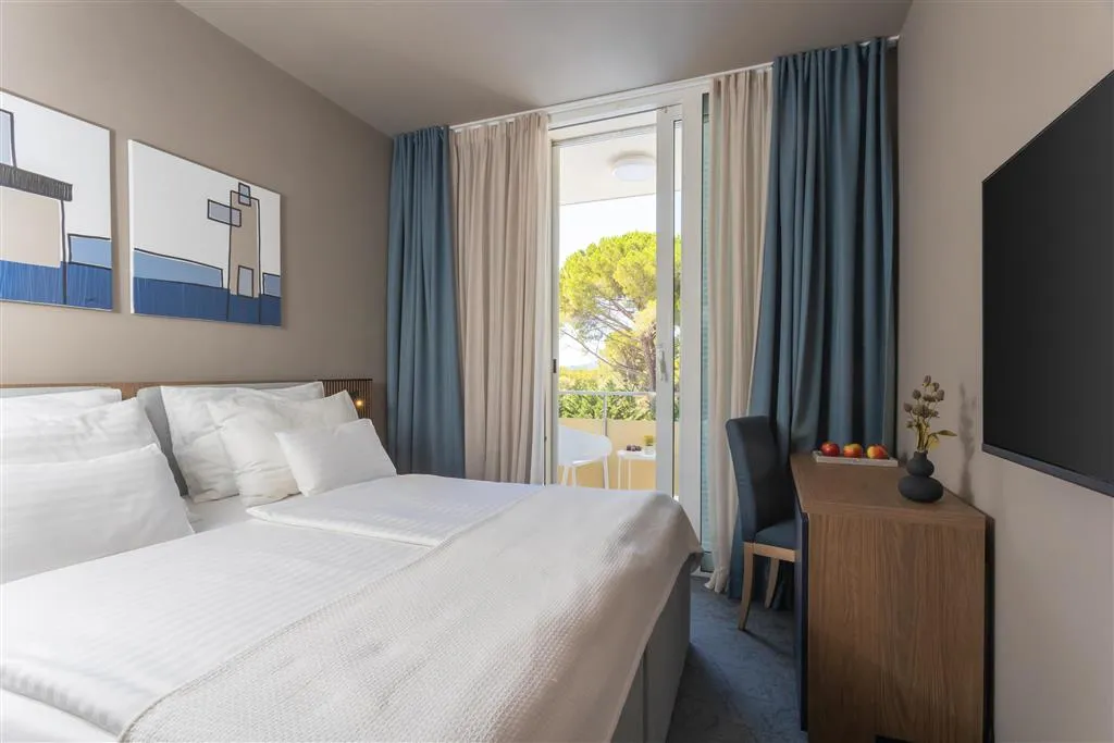 Hotel Adria 2027