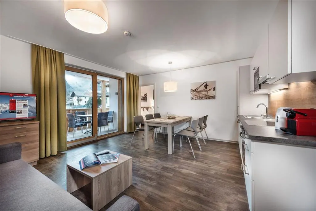 AlpenParks Hotel & Apartment Orgler