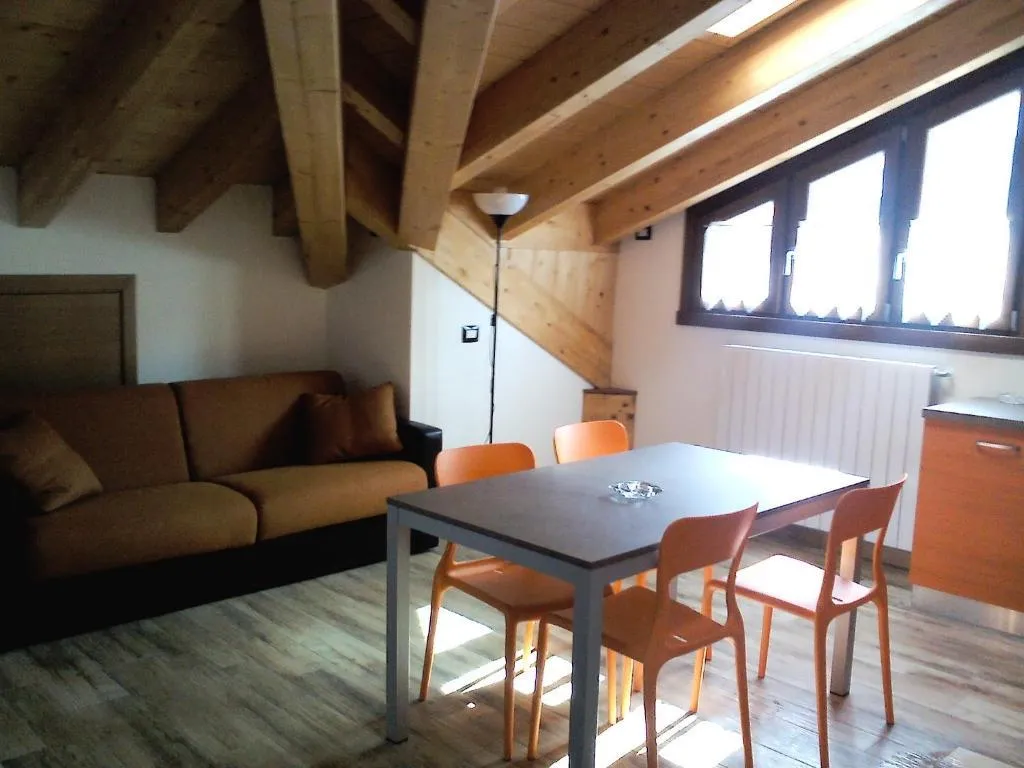 Residence Acero Rosso