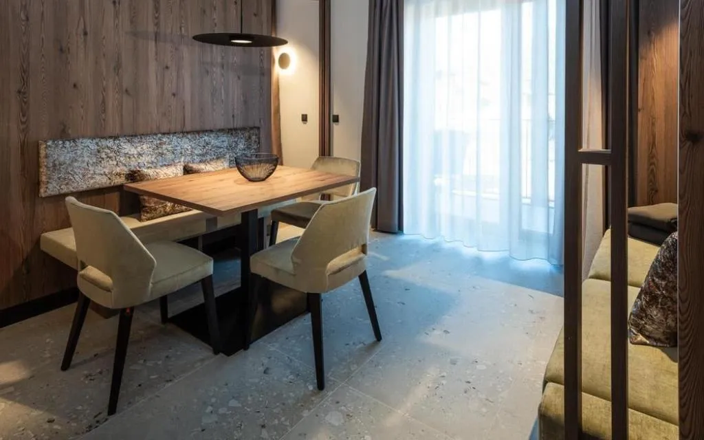 Residence Corones Suites