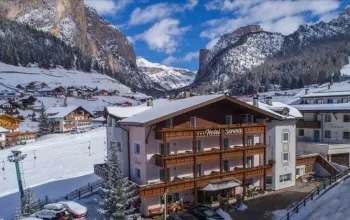 Hotel Serena
