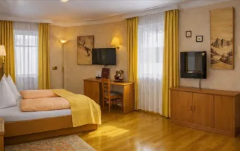 Hotel Serena