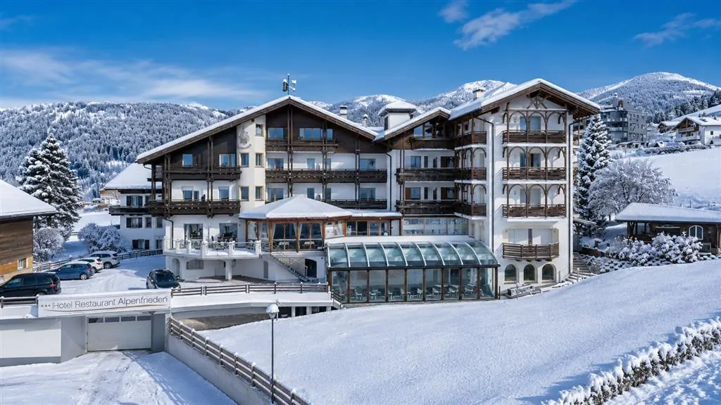 6denní zájezd (denní přejezd) s dopravou a polopenzí v ceně – hotel Alpenfrieden