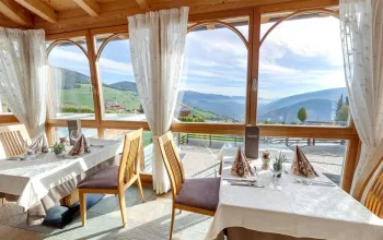 6denní zájezd (denní přejezd) s dopravou a polopenzí v ceně – hotel Alpenfrieden