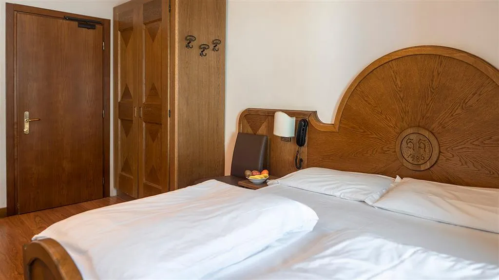 6denní zájezd (denní přejezd) s dopravou, polopenzí a skipasem v ceně – hotel Biancaneve