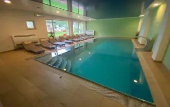 5denní zájezd s dopravou, polopenzí a skipasem v ceně – hotel Alpina Mountain Resort