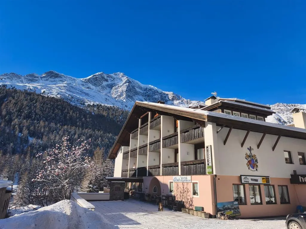 5denní zájezd s dopravou, polopenzí a skipasem v ceně – hotel Alpina Mountain Resort