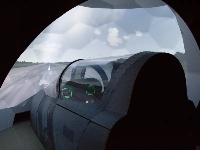 Letecký simulátor stíhačky F/A-18 Hornet