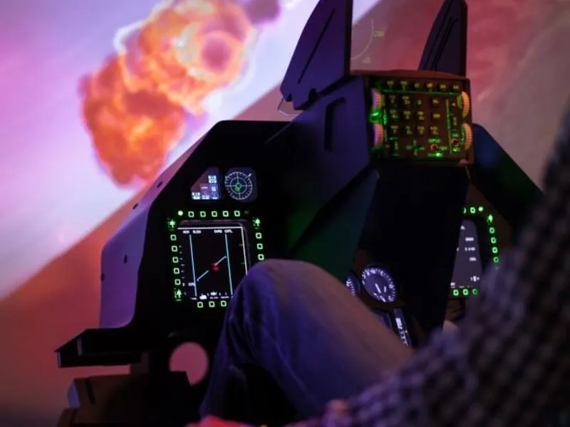 Letecký simulátor stíhačky F16