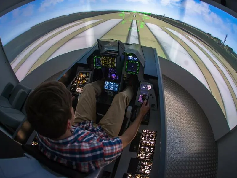 Letecký simulátor stíhačky F16