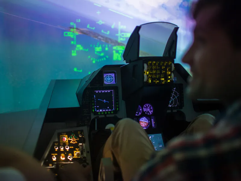 Letecký simulátor stíhačky F16