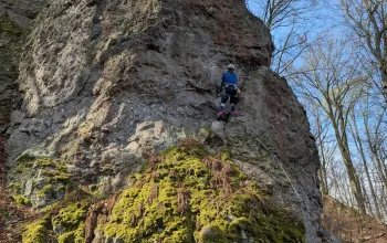 Vzhůru po skále za parádními výhledy