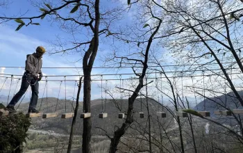 Vzhůru po skále za parádními výhledy