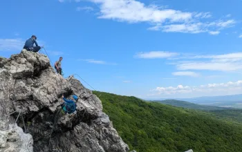 Vzhůru po skále za parádními výhledy