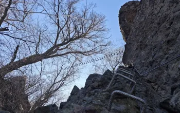 Vzhůru po skále za parádními výhledy