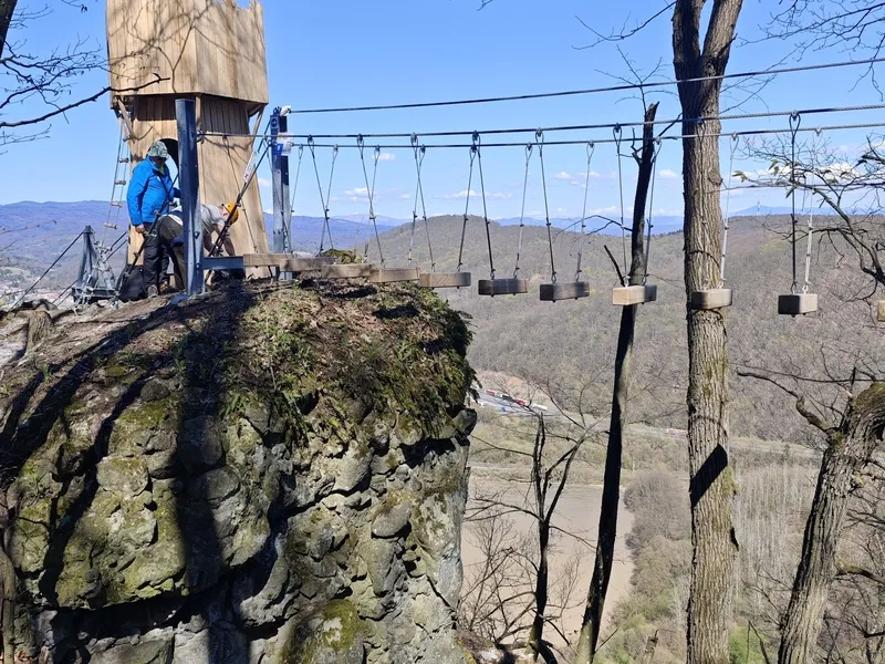 Vzhůru po skále za parádními výhledy