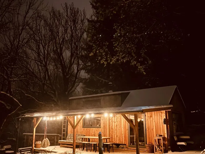 Tiny house mezi stromy v Jizerských horách