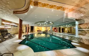 5denní zájezd s dopravou, polopenzí a skipasem v ceně – hotel Majorka