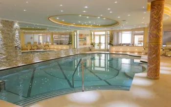 5denní zájezd s dopravou, polopenzí a skipasem v ceně – hotel Majorka