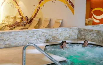 5denní zájezd s dopravou, polopenzí a skipasem v ceně – hotel Majorka
