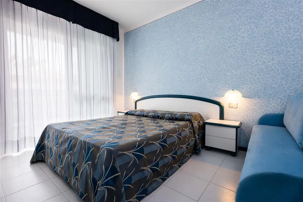 Aparthotel Imperial 2027