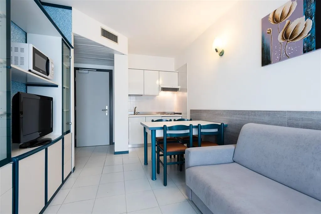 Aparthotel Imperial 2027