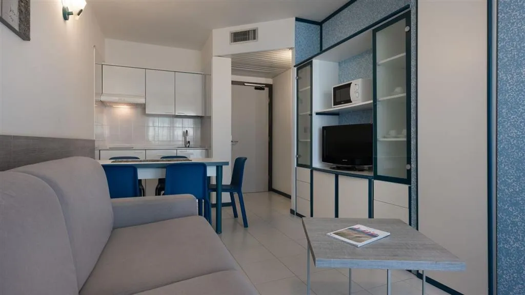 Aparthotel Imperial 2027