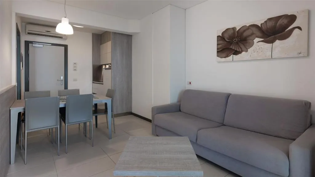 Aparthotel Imperial 2027
