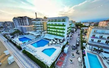 Hotel Bristol 2027