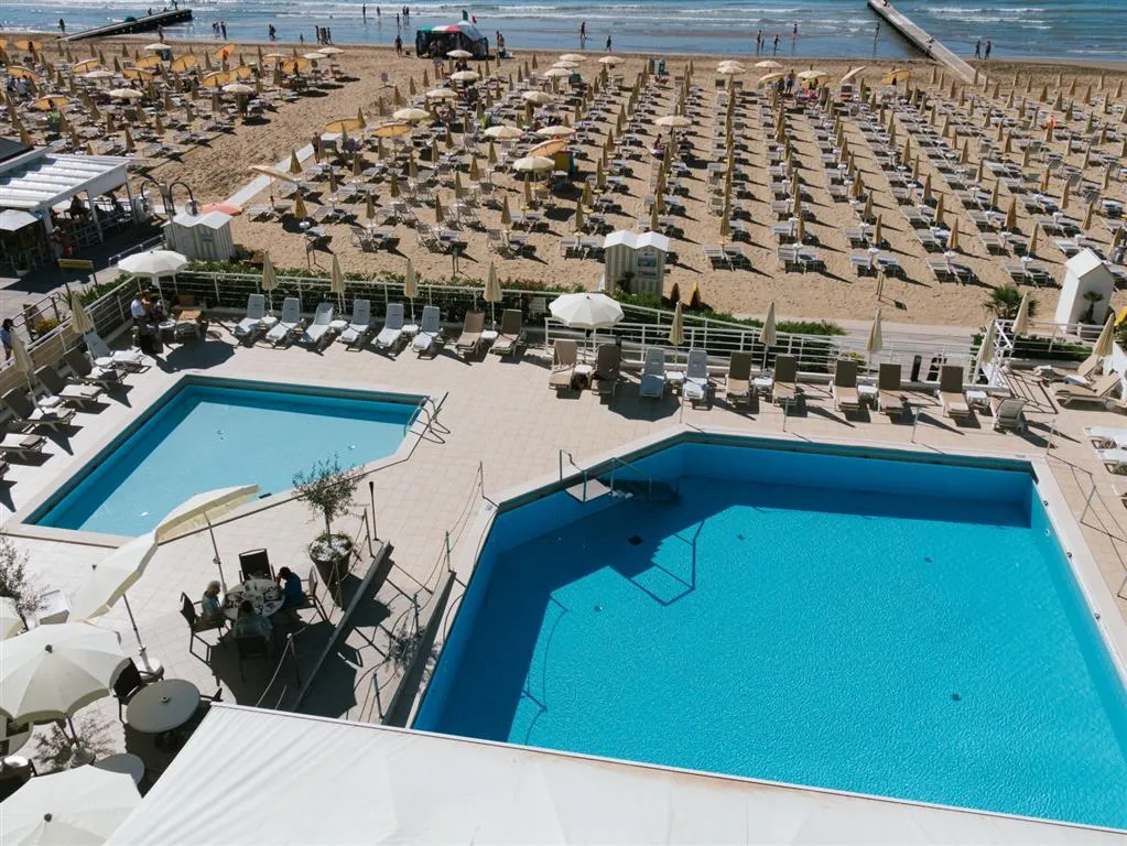 Hotel Bristol 2027